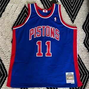 Piston’s Jersey